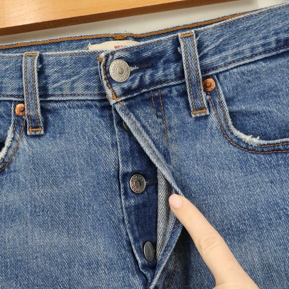 Levi's Women's Wedgie Icon Fit Ankle Jeans In These Dreams Medium Wash Size 30 - Picture 7 of 10